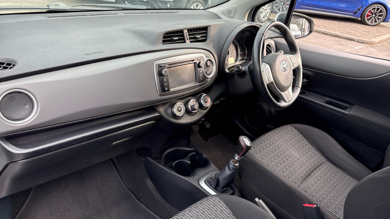 Toyota Yaris 1.0 VVT-i TR 5dr Petrol Hatchback